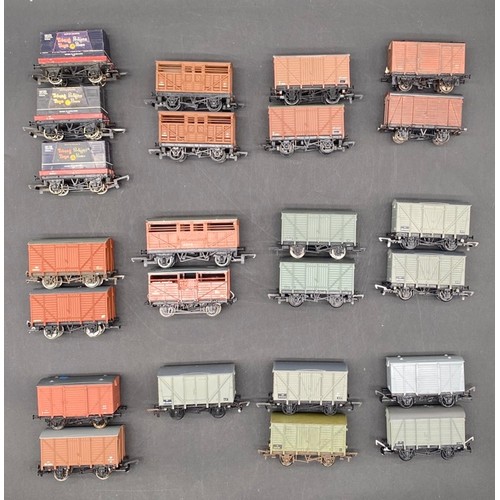 100 - 23 OO 'Ready-to-Roll' Vans - mix of manufacturers including Dapol, Mainline, Hornby, Triang ++ in Fa... 