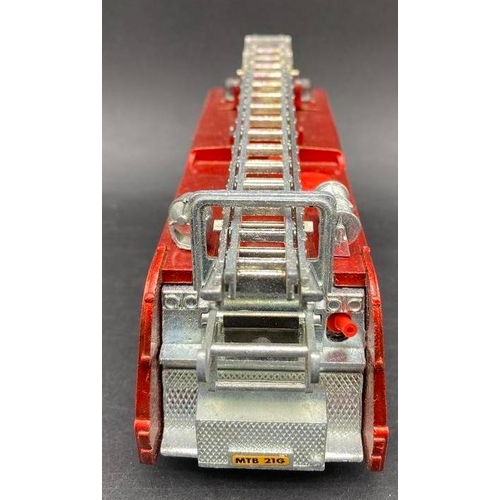 Dinky Toys 285 Merryweather Marquis Fire Tender in red livery Fire ...