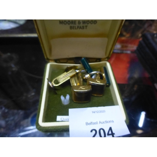 204 - CUFFLINKS