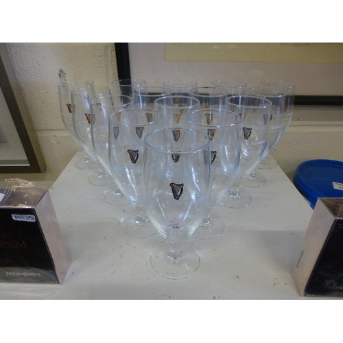 76 - GUINNESS GLASSES