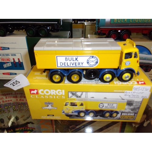 255 - CORGI BUILDING TRUCK