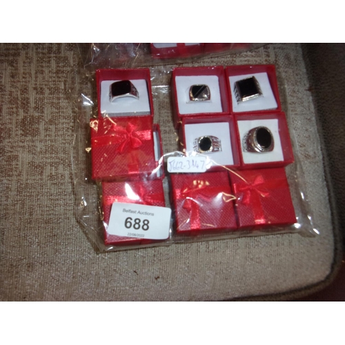 688 - 6 X DRESS RINGS