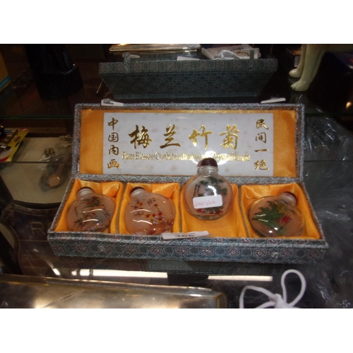 386 - JAPANESE PERFUME BOTTLE SET