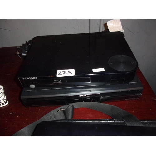 225 - DVD PLAYER ETC