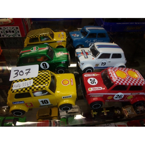 307 - 6 SCALEXTRIC MINIS