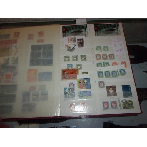 830 - MARRON ALBUM OF NORWEGIAN STAMPS MANY 100'S MINT AND USED