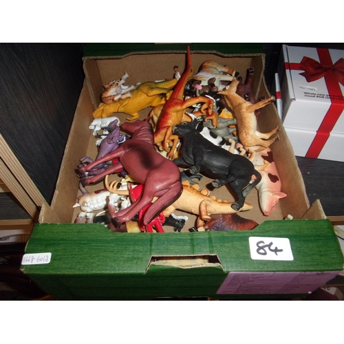 84 - BOX OF FARM ANIMALS