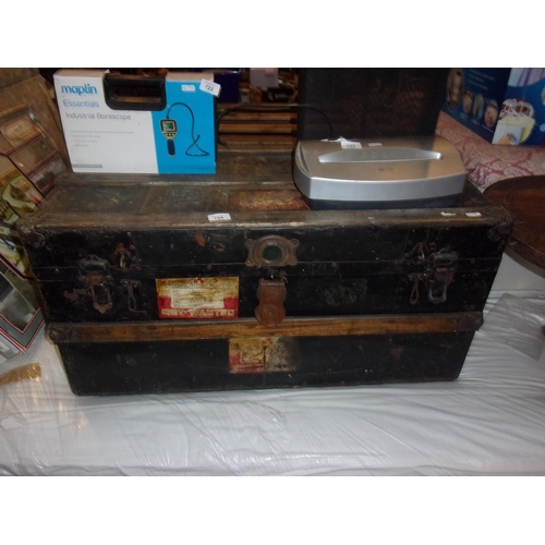 724 - VINTAGE TRUNK