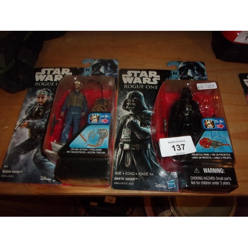 137 - 2 STAR WARS FIGURES