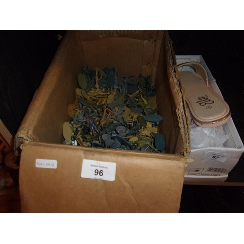 96 - BOX OF TOY SOLIDERS