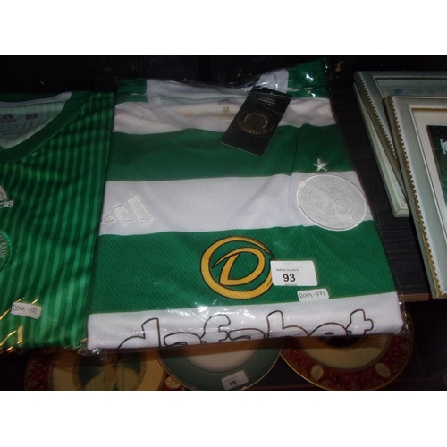 93 - CELTIC TOP MEDIUM