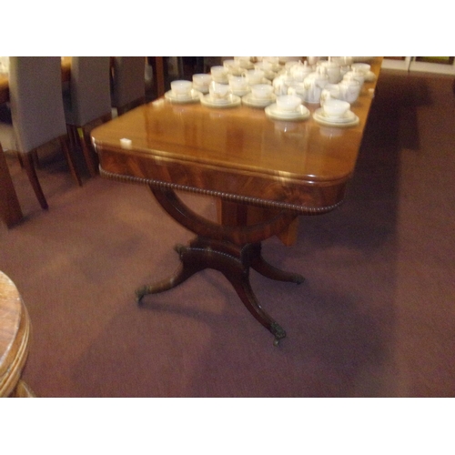 585 - VICTORIAN TURNOVER LEAF TABLE