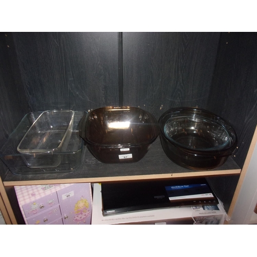 87 - COLLECTION OF OVEN DISHES
