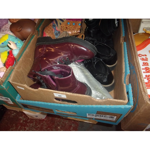 40 - BOX OF SHOES