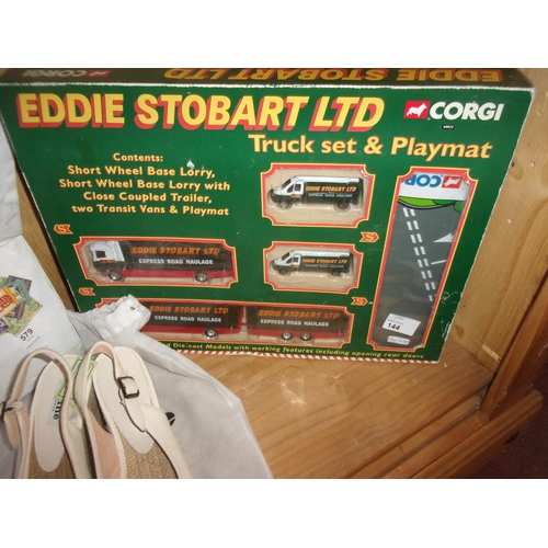 144 - EDDIE STOBART SET