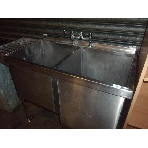 367 - INDUSTRIAL SINK UNIT