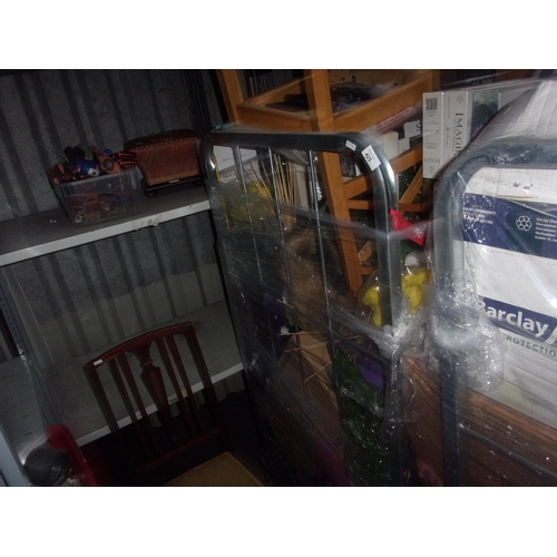 425 - CONTENTS OF TROLLEY (TROLLEY NOT INCLUDED)