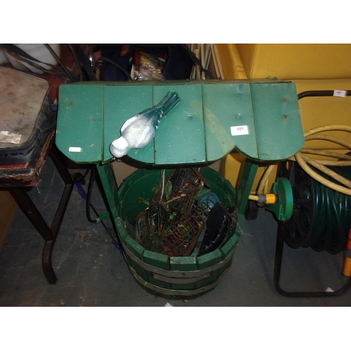 451 - WELL PLANTER