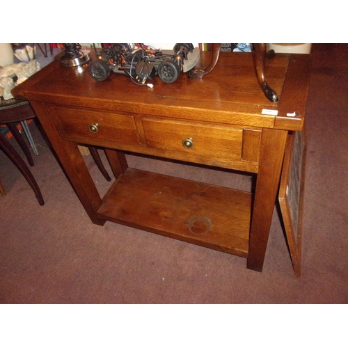 644 - OAK HALL TABLE