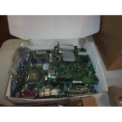 COMPUTER LOT