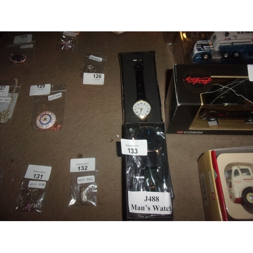 133 - 2 MENS WATCHES