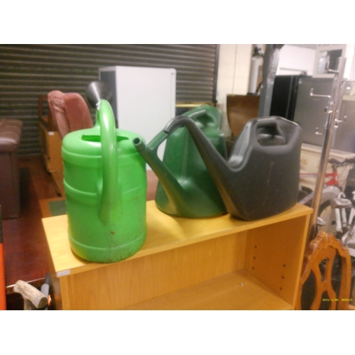 486 - 3 WATERING CANS