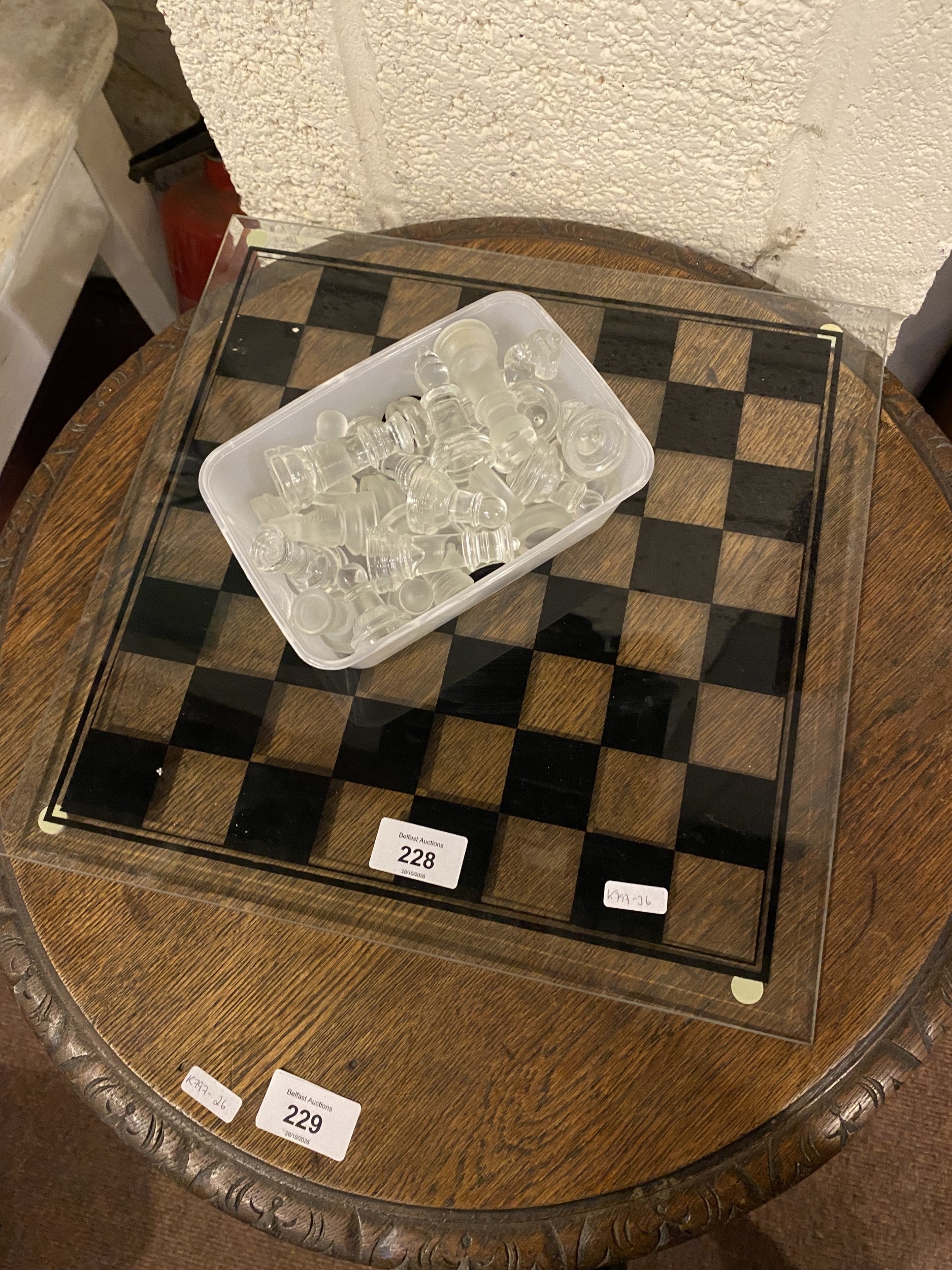 CHESS SET