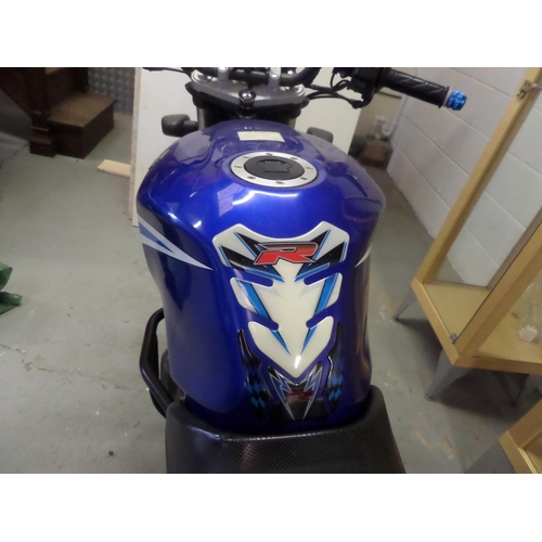 80A - WITHDRAWN UNTIL NEXT AUCTION DUE TO MOT WORK  

Suzuki GS500 Motorcycle 2005 - 12 Months MOT - SORN
... 