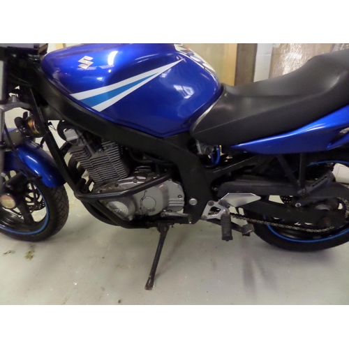 80A - WITHDRAWN UNTIL NEXT AUCTION DUE TO MOT WORK  

Suzuki GS500 Motorcycle 2005 - 12 Months MOT - SORN
... 