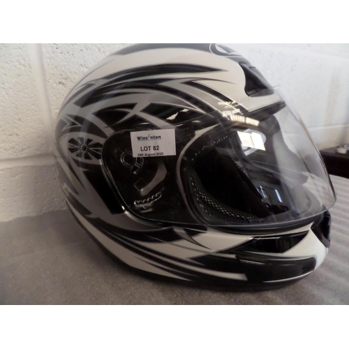 82 - HJC Black and White Motorcycle Helmet CS-12N Cyclone Model with Visor and Protective Bag Size XL