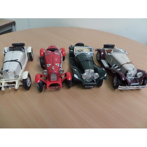 239 - 4 x Burago Models 1:18 Made in Italy 
1. Mercedes Benz SSK 1928
2. Alfa Romeo 2300 NONZA
3. Mercedes... 