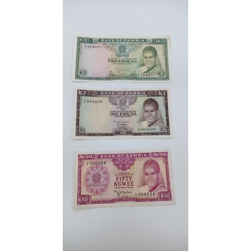 150B - Bank of Zambia 1966/68 2 Kwacha, 1 Kwacha and 50 Ngwee Notes - Fine - v. Fine