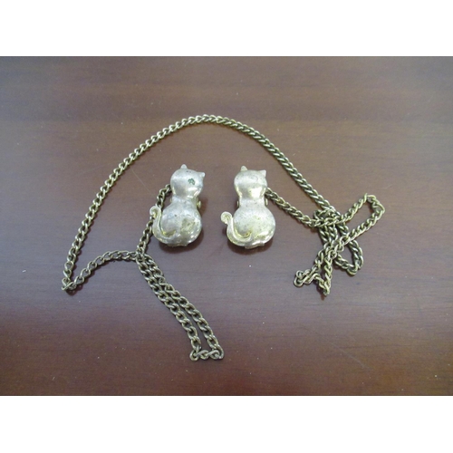 128 - Vintage Pussy Cat Chain with White Metal Clasp