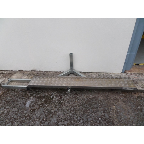 93 - Motorcycle / Bicycle Carrier Stand for Motor home/Trailer