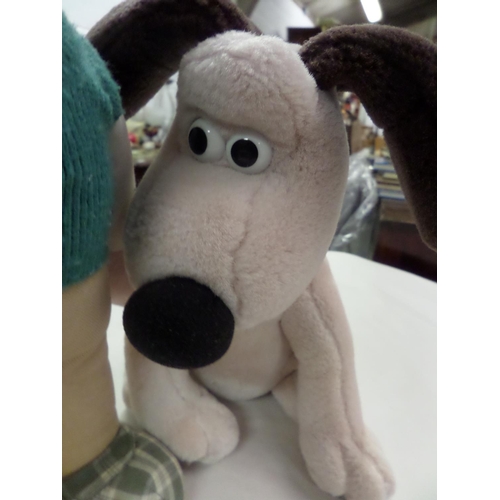 156 - Wallace and Grommit Cuddly Toys