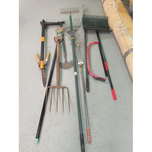 300 - Various Gardening Tools