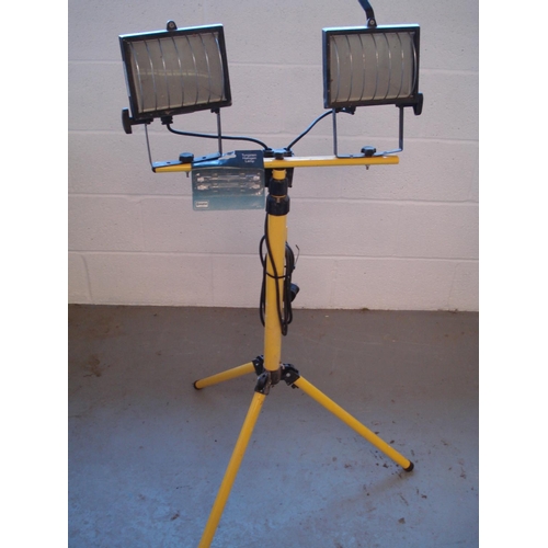 269 - Halogen Twin Worklight + Spare Bulbs