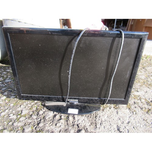 63A - Small Samsung TV