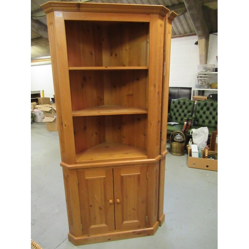 68 - Pine Corner Cabinet 196H x 88W