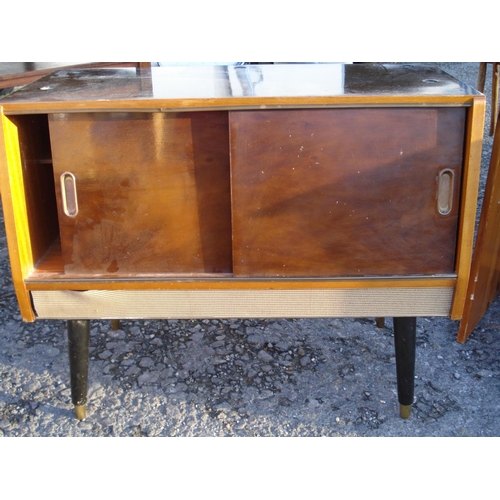 605 - Retro Cabinet with Double Sliding Doors