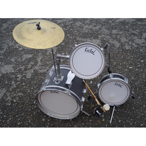 160 - Children's Set of Drums with Symbol and Base Drum Pedal