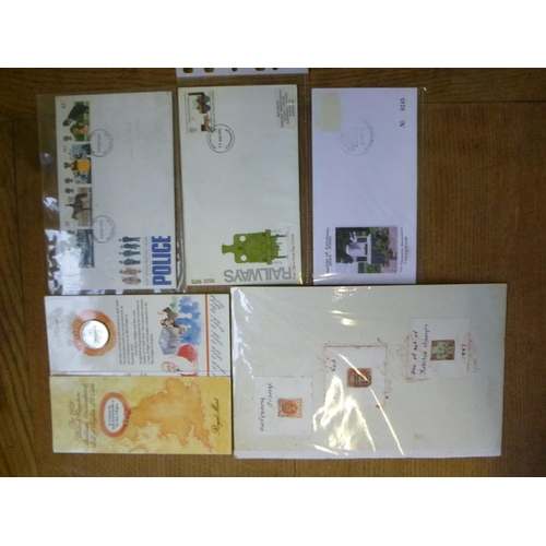 64 - 3 x 1st Day Covers, 1 Half Penny Orange, 1 x Penny Red and 1 x Jubilee Stamp