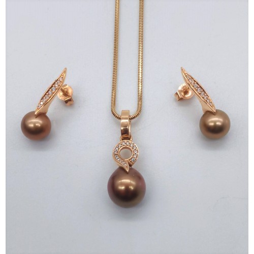 20c - A Tahitian Gold plated Cultured Pearl and Diamond Necklace and matching Earrings set in 18ct Gold (1... 