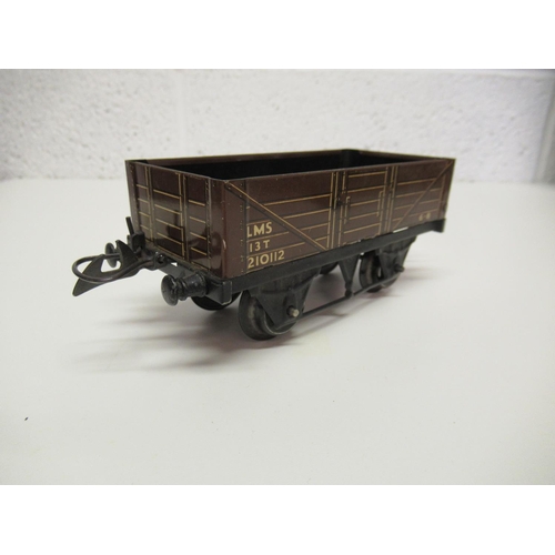 3 - Hornby Clockwork Train Set No.601 Goods Set in Good Working Order and additional Goods Cart (No Key)