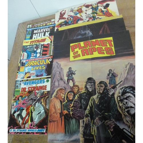 153 - Marvel Comics and Posters Mixed Lot 1975 - 1976, 5 x Comics and 4 x Posters inc. Incredible Hulk, Ti... 