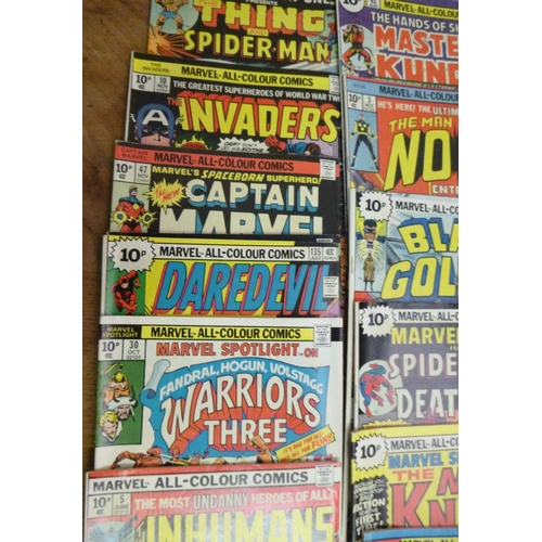 147 - Marvel Comics 1976  x 13.  Captain Marvel, The Invaders, Master of Kung Fu, Dare Devil, Spiderman an... 