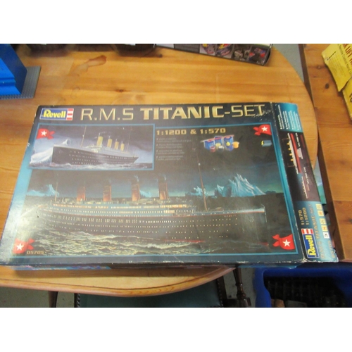 417 - Revell Titanic Model Kit 1:1200 **Please note 1:570 Kit NOT included***