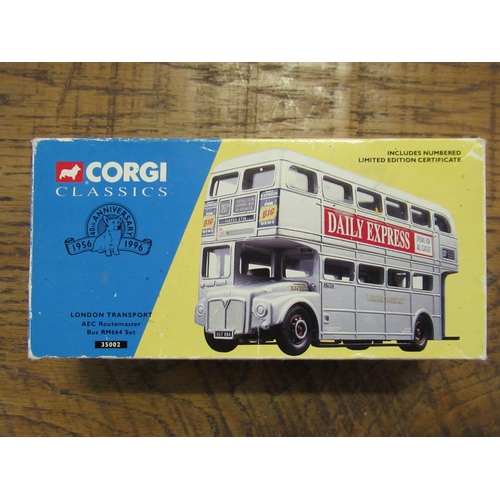 572 - Corgi Classics Daily Express Double Decker Bus 35002