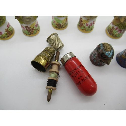 113f - 6 x Sutherlands Animal Thimbles Plus others Including Sandeman Ports and Sherries