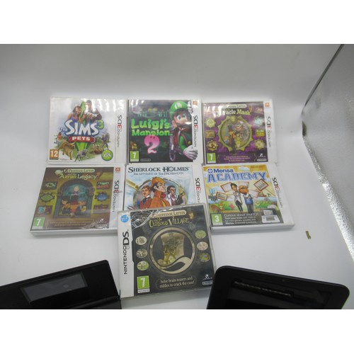115a - A Quantity of Nintendo 3DS and DS Games plus a 3DSXL and DS for Spares and Repairs